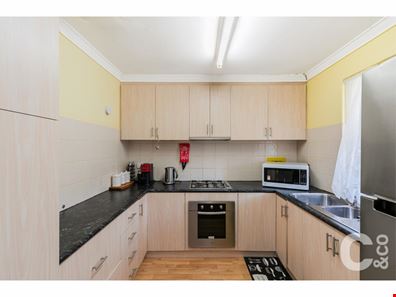 4B Milton Place, Orelia WA 6167