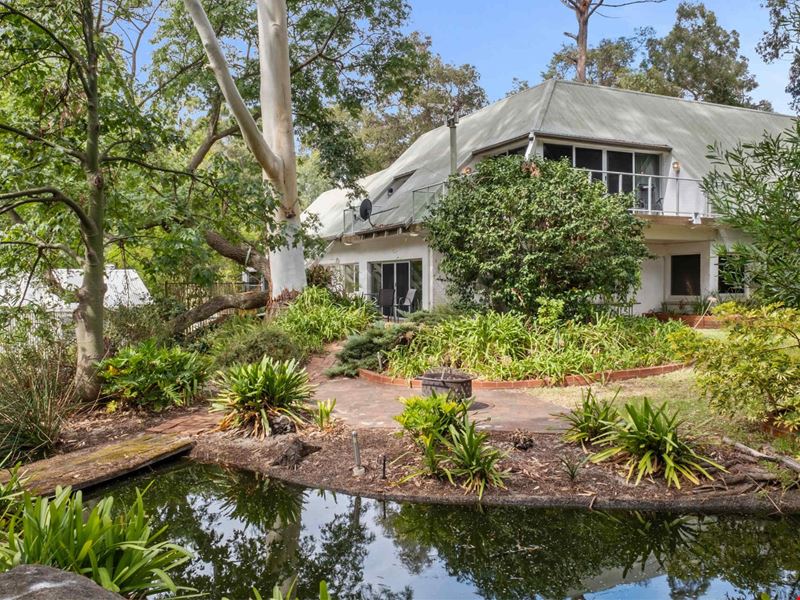 35 Barbigal Place, Lesmurdie WA 6076