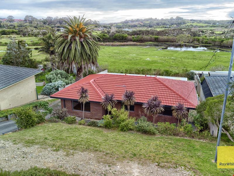27 Boronia Avenue, Collingwood Heights WA 6330