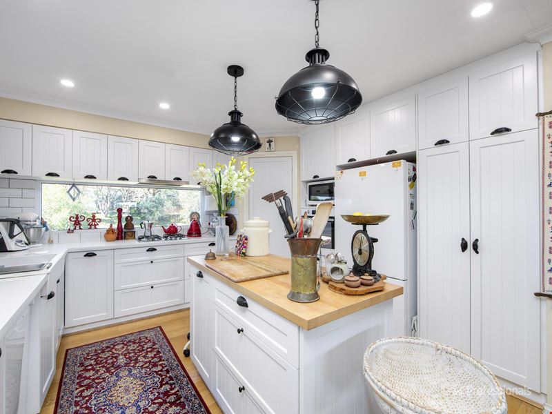 24 Bayley Street, Woodbridge WA 6056