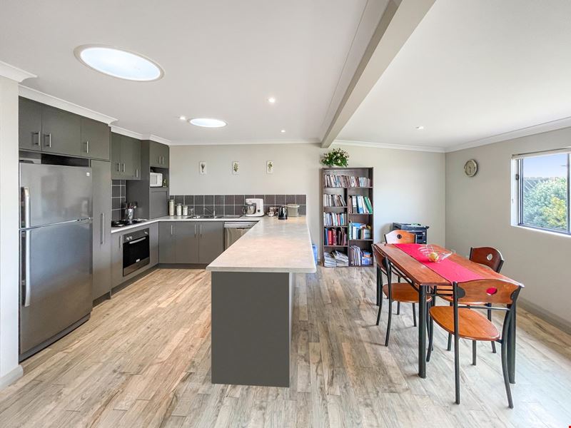 2/66 Carbine Street, Orana WA 6330