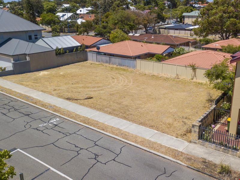 2 Wilkinson Street, Fremantle WA 6160