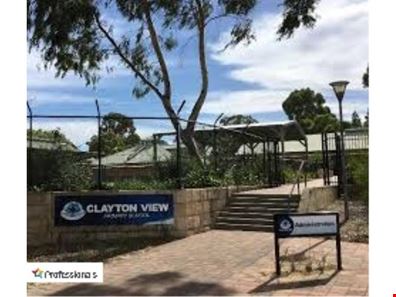 9A Wangalla Road, Koongamia WA 6056