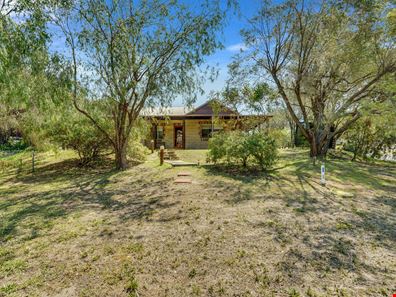 1 Connell Court, Peppermint Grove Beach WA 6271