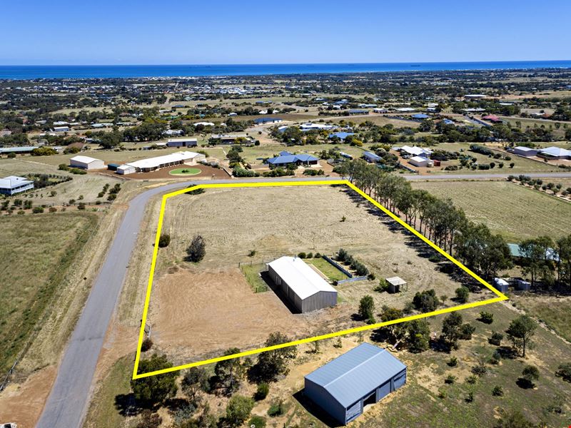 13 Hill Creek Road, Moresby WA 6530