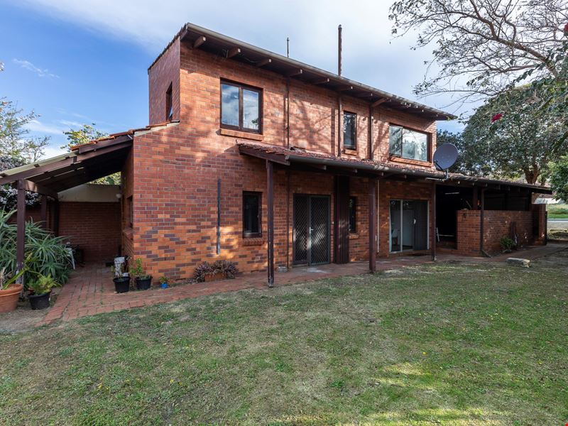 2 Cliff Road, Claremont WA 6010