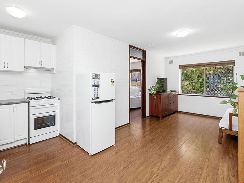 18/318 Canning Highway, Bicton WA 6157