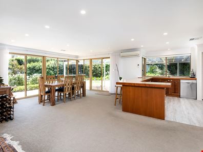6 Rhodes Place, Mosman Park WA 6012