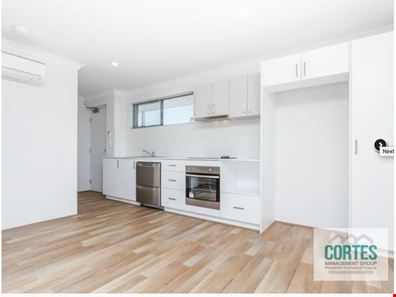 29/2 Delaronde Drive, Success WA 6164