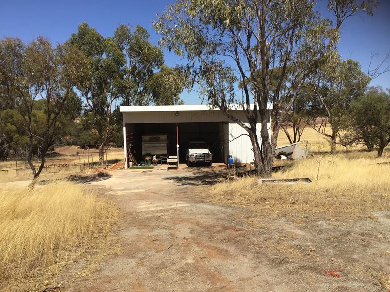 8 Marlow Place Bejoording, Toodyay WA 6566