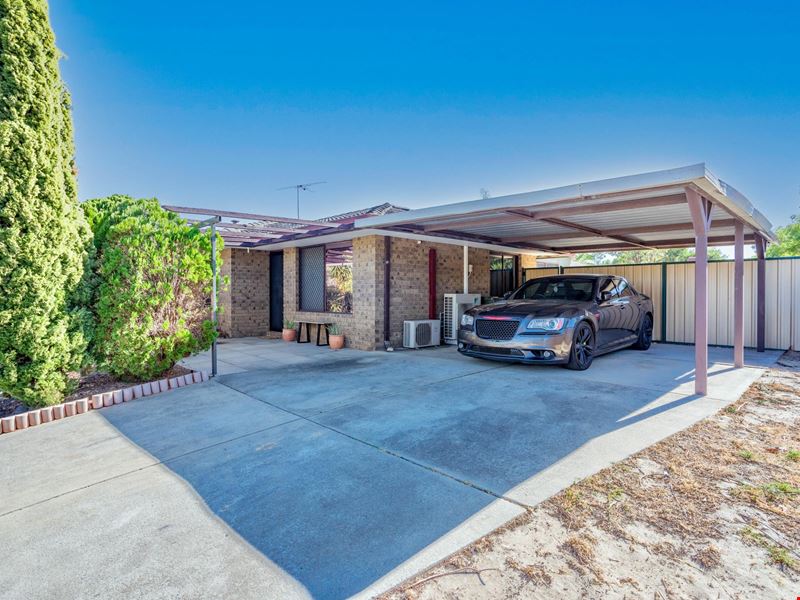 14 Chadwick Parade, Brookdale WA 6112