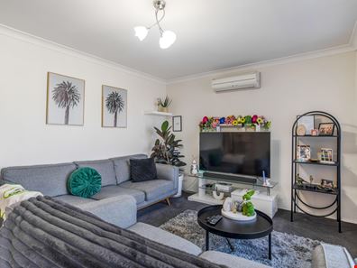 14 Chadwick Parade, Brookdale WA 6112