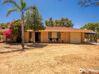19 Longva Road, Moresby WA 6530