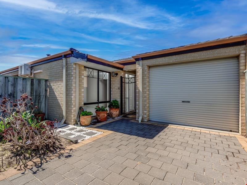 4/33 St Marks Drive, Hillarys WA 6025