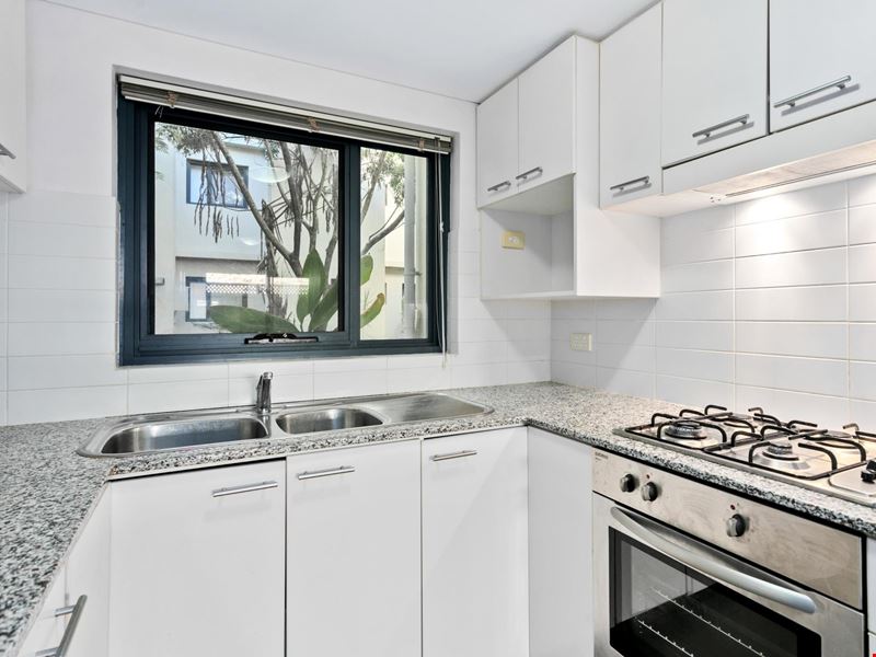 6/392 Stirling Highway, Claremont WA 6010