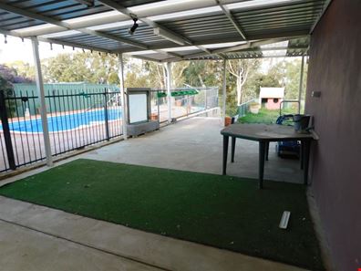 74 Tulloch Drive, Dongara WA 6525