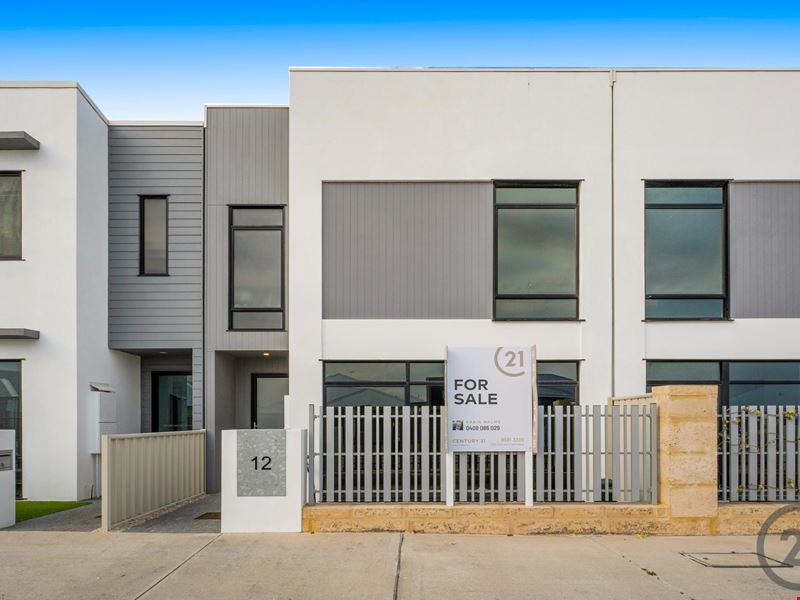 12 Ginrock Way, Golden Bay WA 6174
