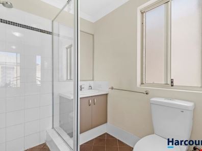 16/17-21 Third Avenue, Kelmscott WA 6111