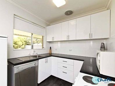 11 Doradeen Close, Hillman WA 6168