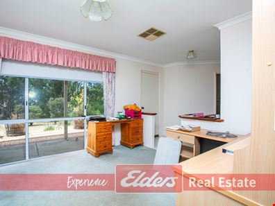 98 UPPER CAPEL ROAD, Upper Capel WA 6239