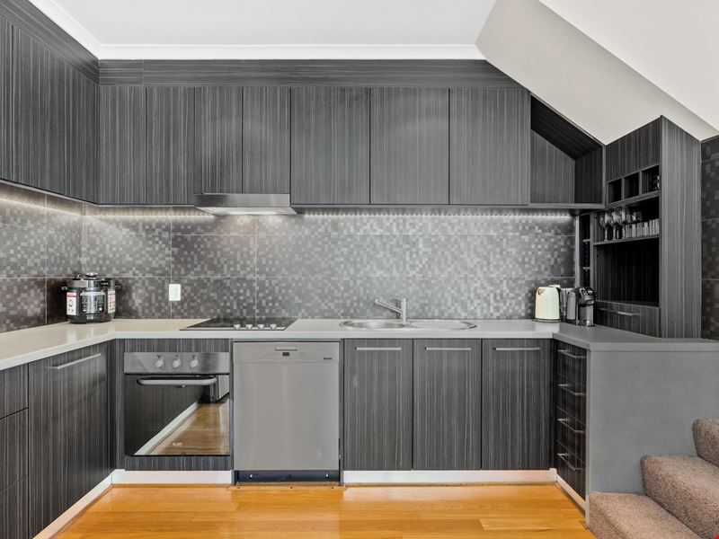 4/31 Pollard Street, Glendalough WA 6016