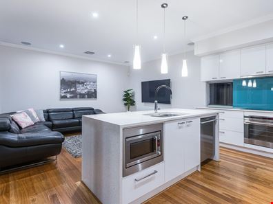 6 Chaucer Street, Yokine WA 6060