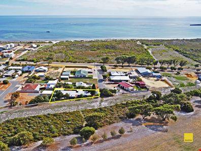10 McDonald Place, Green Head WA 6514