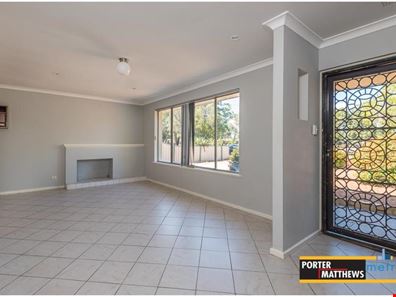 18 Holling Street, Maddington WA 6109