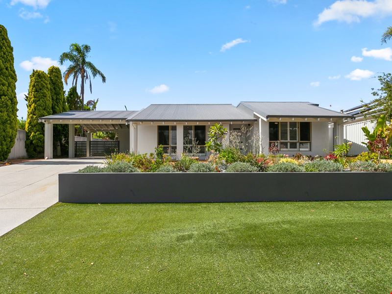 17 Chesters Way, Winthrop