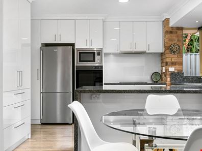 17 Chesters Way, Winthrop WA 6150