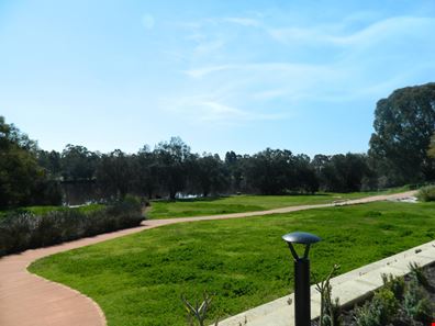 16/12 Loder Way, South Guildford WA 6055