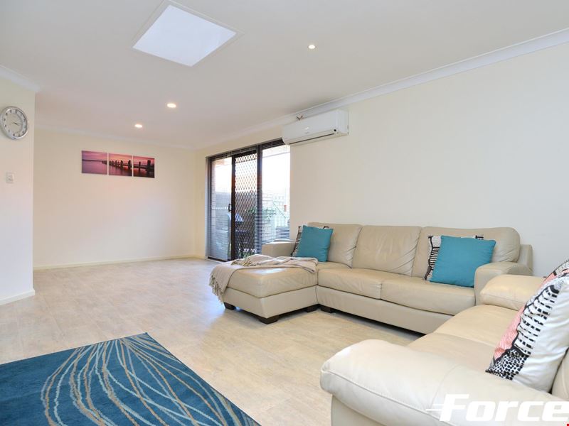 4/6 Delves Place, Noranda