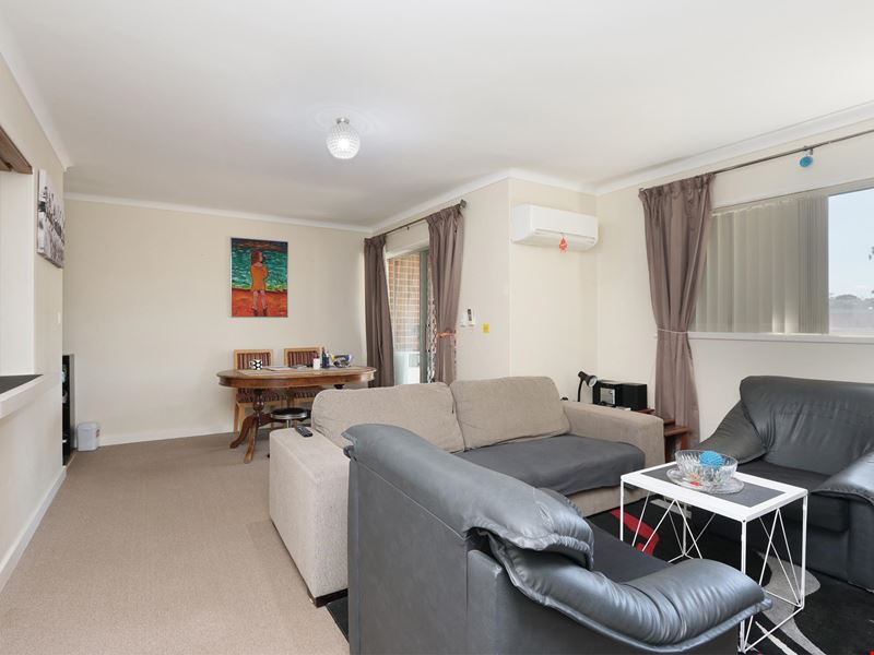 Unit 15/14 Canham Way, Orelia WA 6167