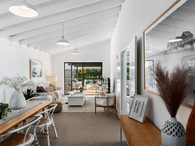 2/16 Perina Way, City Beach