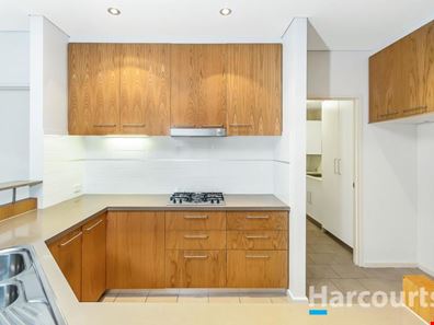 Villa 33/10 Roebuck Drive, Salter Point WA 6152