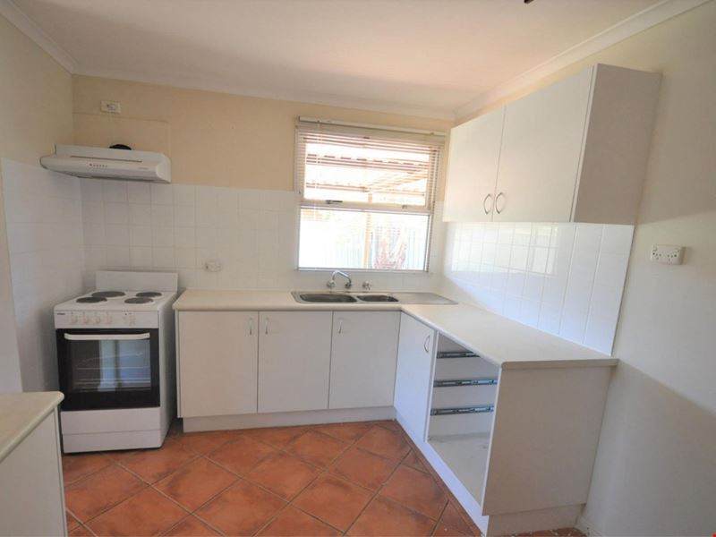 19 Warrambucca Crescent, Newman WA 6753