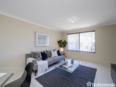 8/6 Strelitzia Avenue, Forrestfield WA 6058