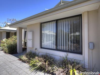 8/6 Strelitzia Avenue, Forrestfield WA 6058