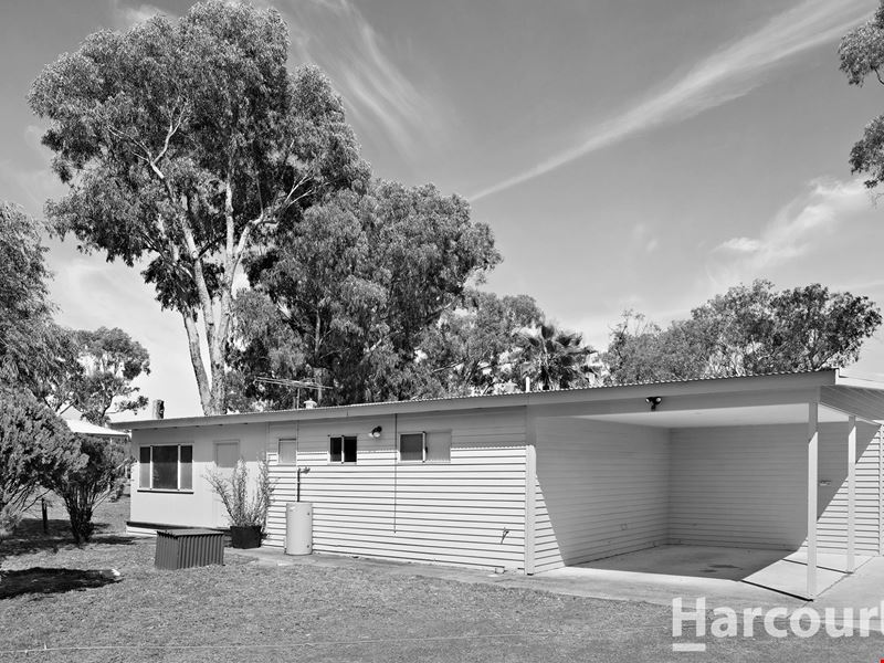 105 Caponi Road, Barragup WA 6209