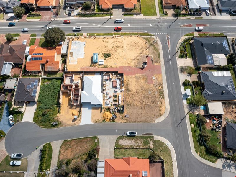 2/3 Newton Street, Spearwood WA 6163