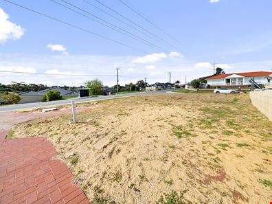 2/3 Newton Street, Spearwood WA 6163