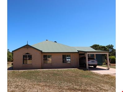 55 Tulloch Drive, Dongara WA 6525