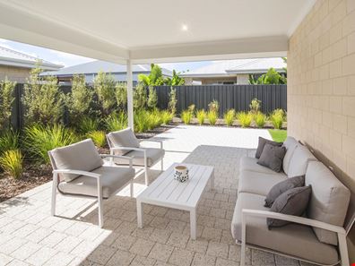 28 Fleetwood Loop, Dunsborough WA 6281