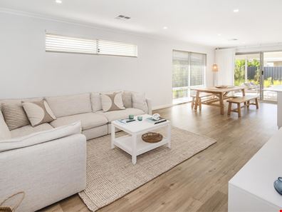 28 Fleetwood Loop, Dunsborough WA 6281