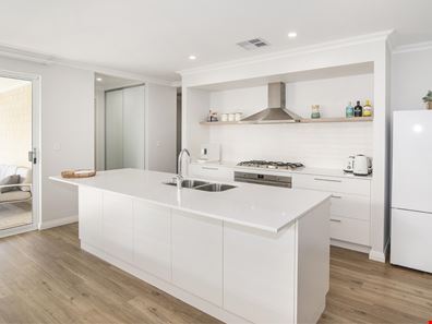 28 Fleetwood Loop, Dunsborough WA 6281