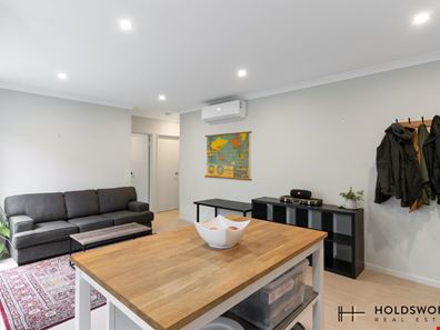 4/22 Myimbar Way, Nollamara WA 6061