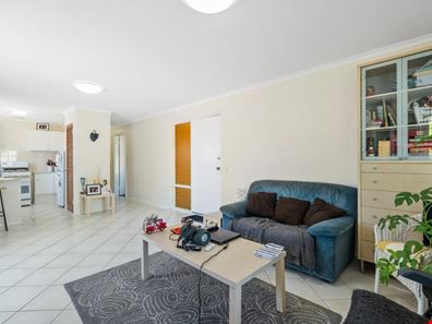 15a McWhae Road, Hillarys WA 6025