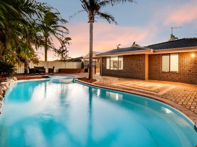 26 Kipling Street, Lake Coogee WA 6166