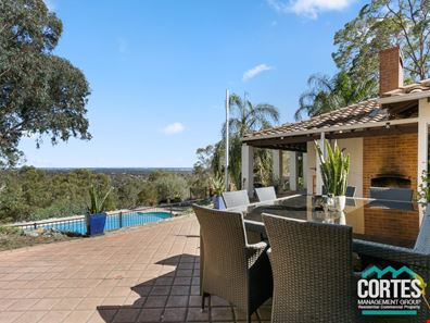 10 LABYRINTH CLOSE, Kelmscott WA 6111