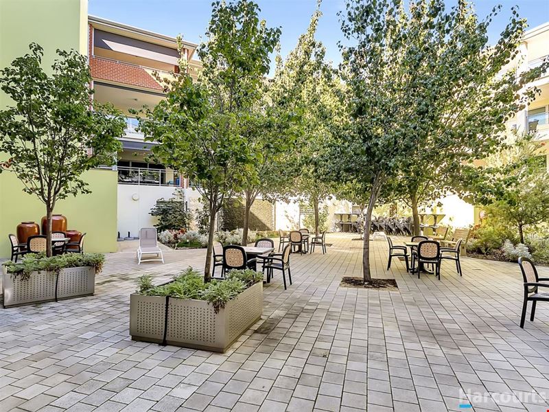 7/10 Roebuck Drive, Salter Point WA 6152